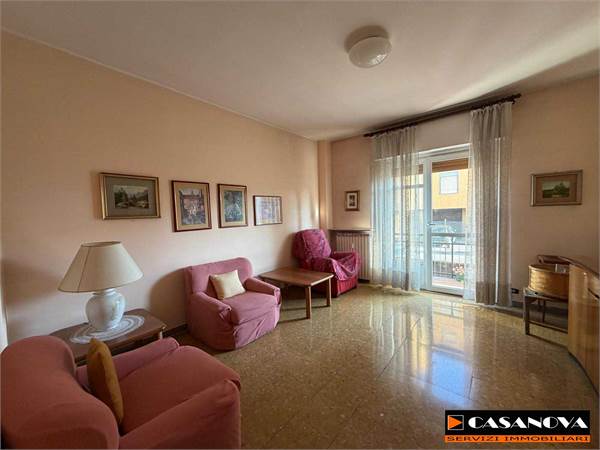 Trilocale luminoso di 90 mq in zona centrale – Vedano Olona